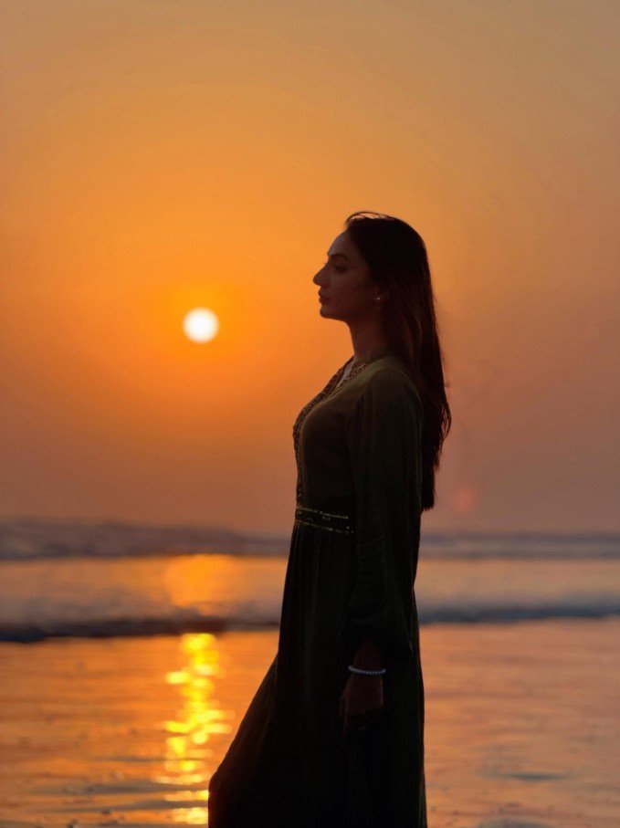 alone sad dp