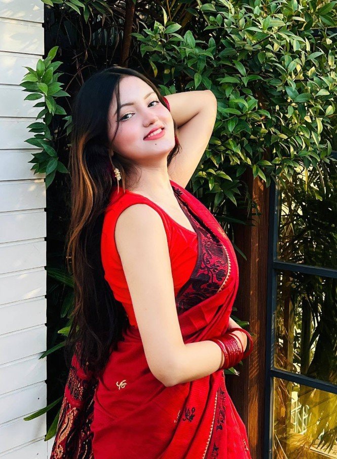 cute stylish saree girl dp