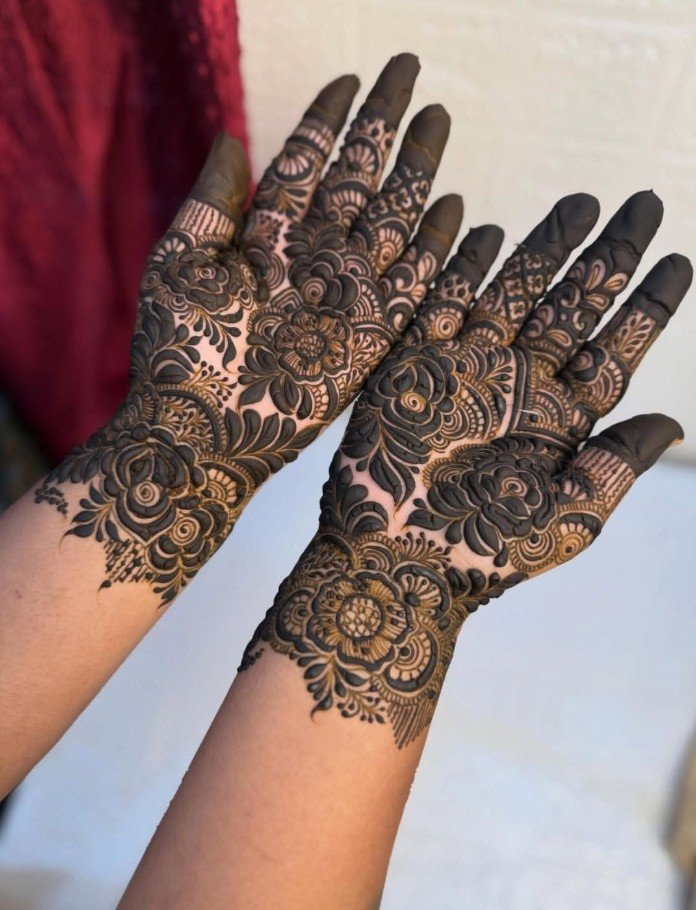 [1455+] Front Hand Mehndi Design Images, Pics, Photos, & Pictures (2026)